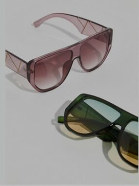 LOOKING FOR Free People Leo Bubble or High Moon Oversized Shield Sunglasses